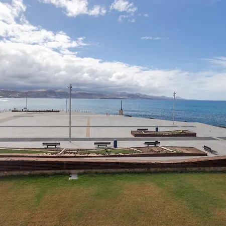 Bright Flat - Beachfront Canteras