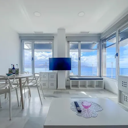 Bright Flat - Beachfront Canteras Apartment Las Palmas / Gran Canaria