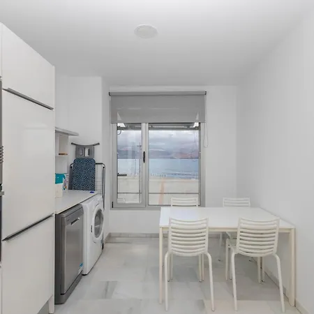 Bright Flat - Beachfront Canteras Apartment *